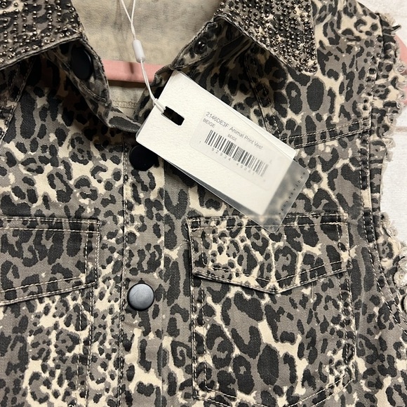 NWT Size Large Endless Rose Animal Print Vest - Picture 3 of 8